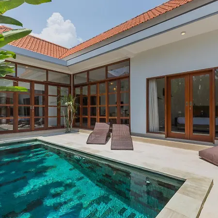 Brand New Central Canggu Private Villa